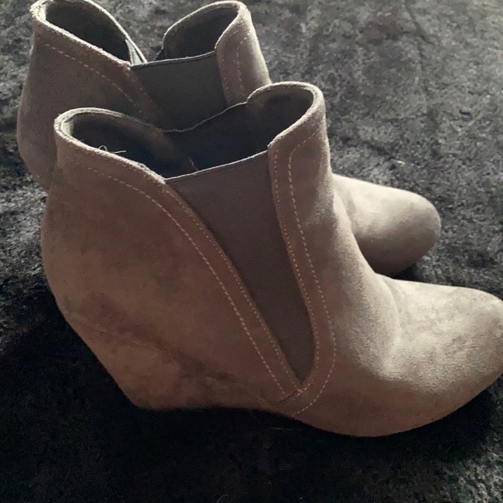 Shoes with heels